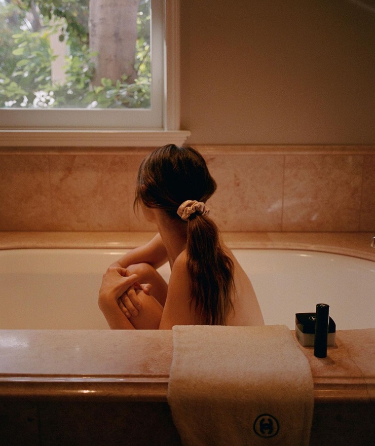 Phoebe Tonkin
