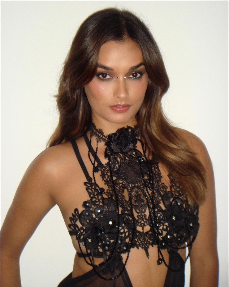 Gizele Oliveira Gizele Oliveira