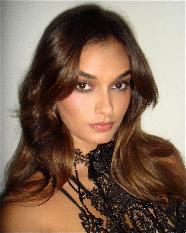 Gizele Oliveira Gizele Oliveira
