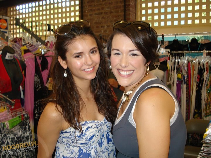 Nina Dobrev