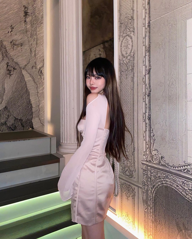 Elina Xuan