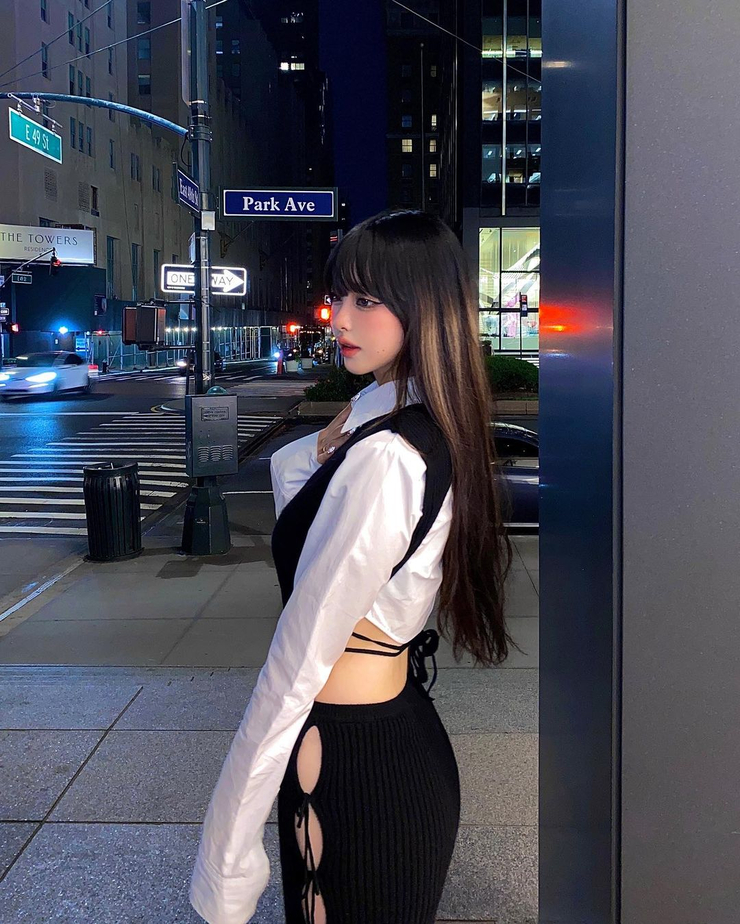 Elina Xuan
