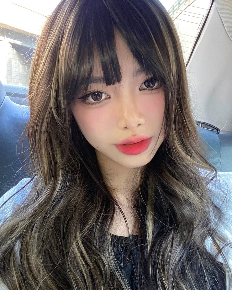 Elina Xuan