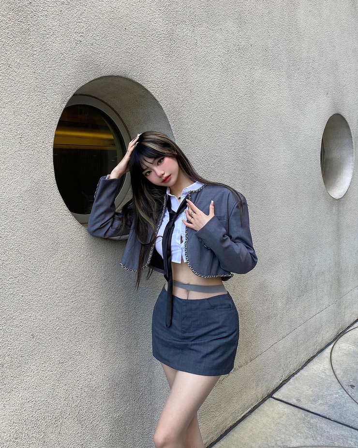Elina Xuan