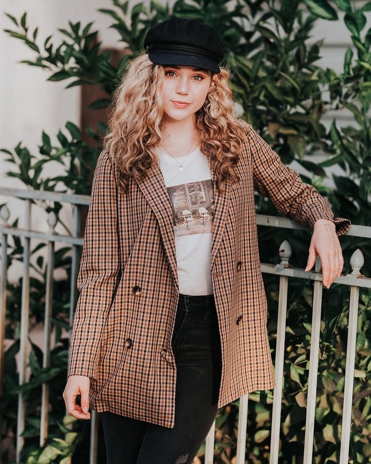 Brec Bassinger