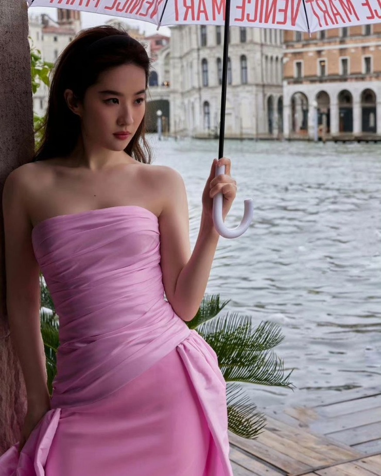 Yifei Liu