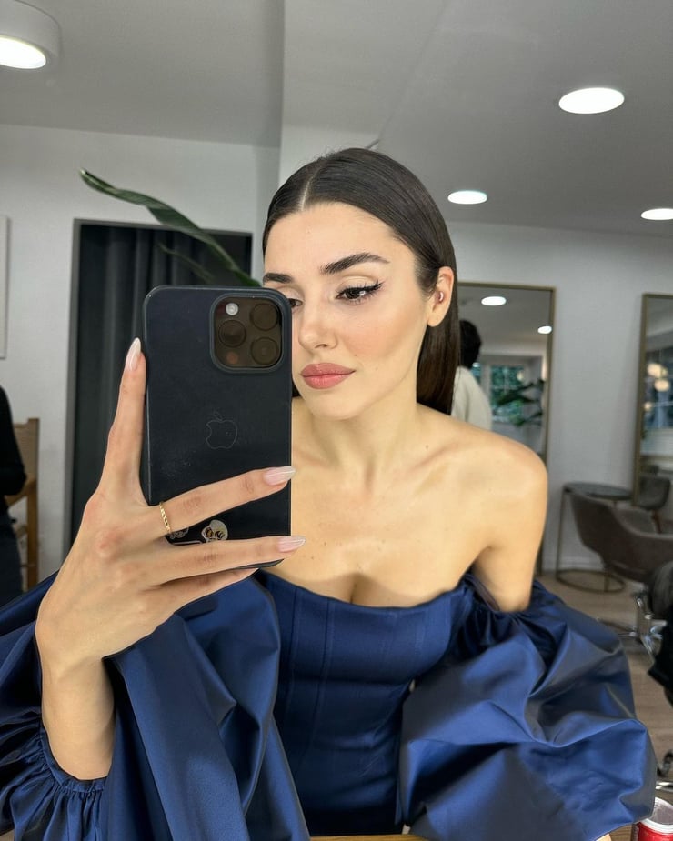 Hande Erçel Hande Erçel