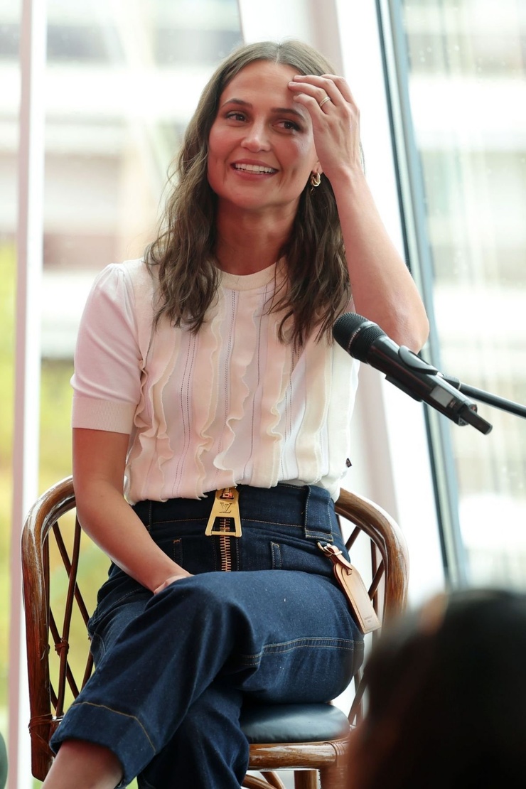 Alicia Vikander