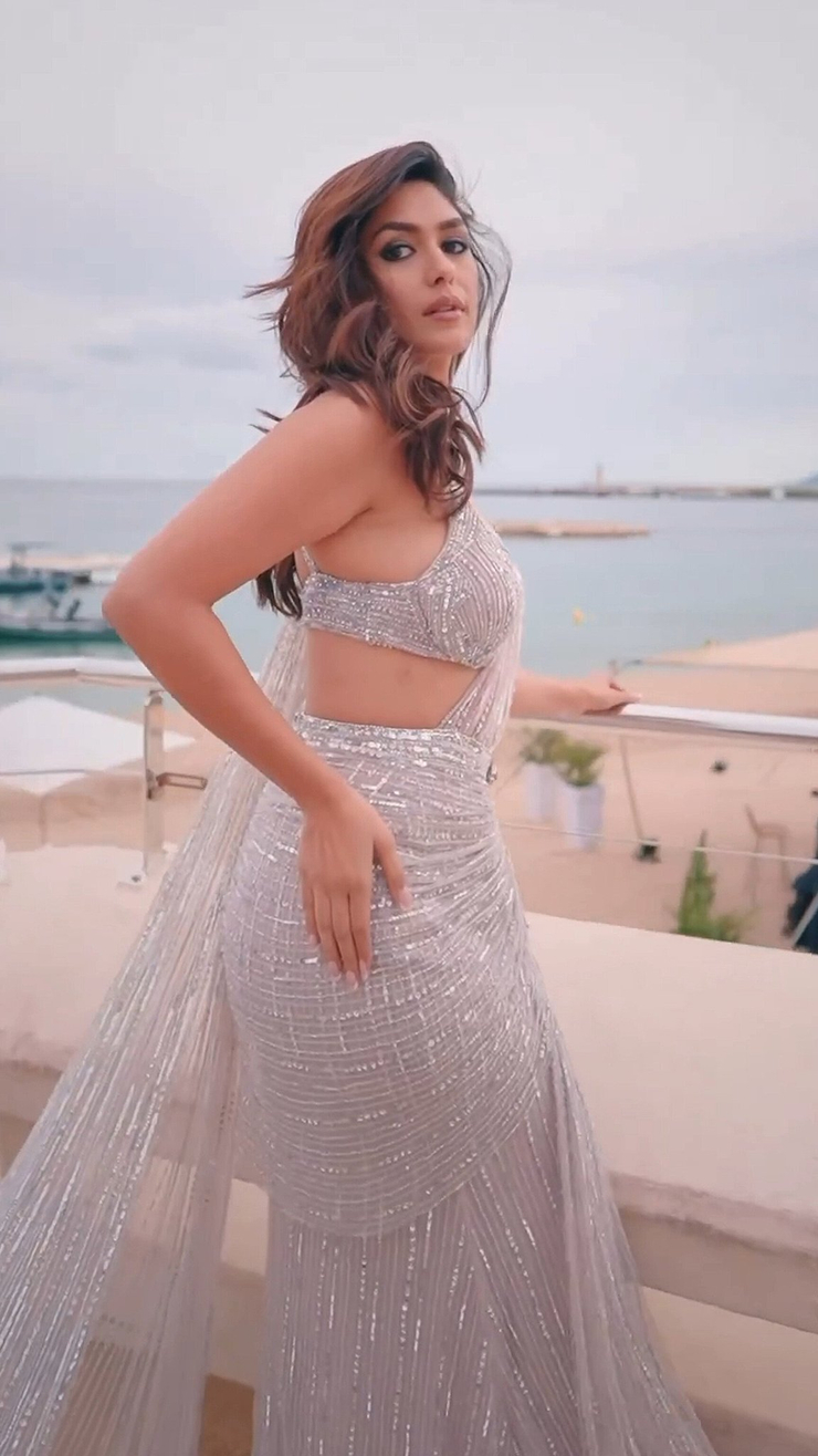 Mrunal Thakur