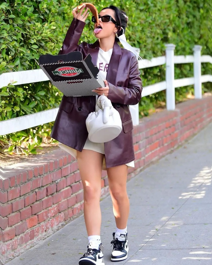 Becky G.