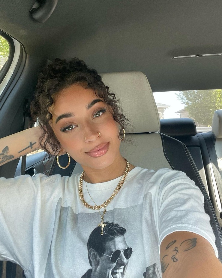 Zoe X. Moore