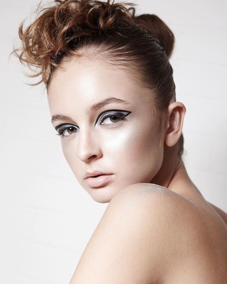 Adela Janikova