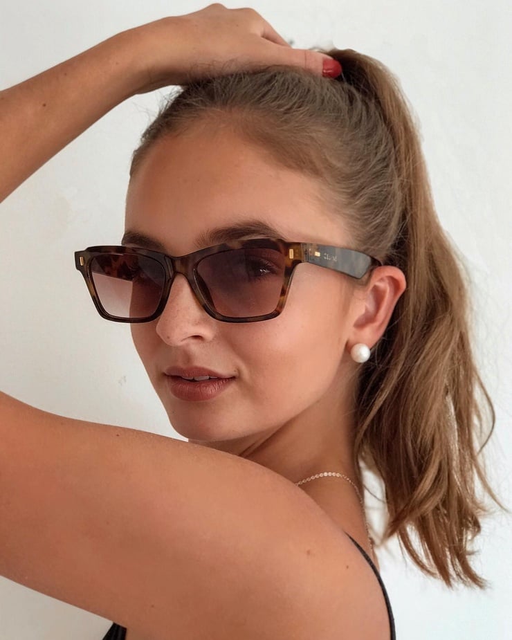 Adela Janikova