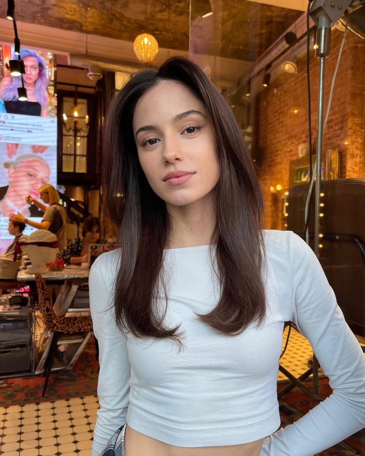 Angelina Romashka Angelina Romashka