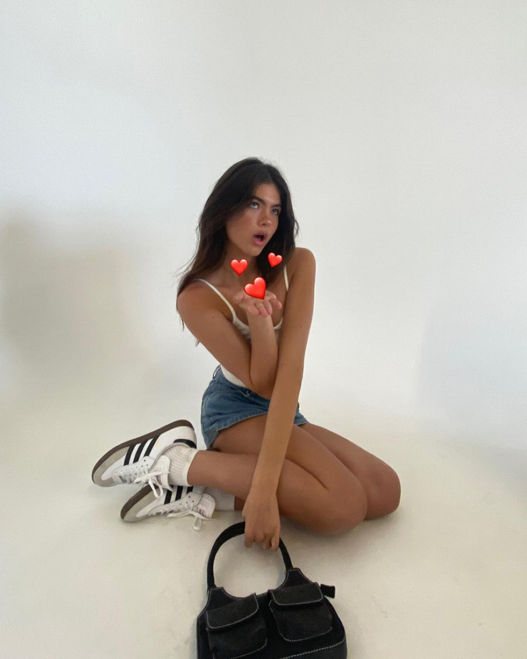 Zoe Sellers Zoe Sellers