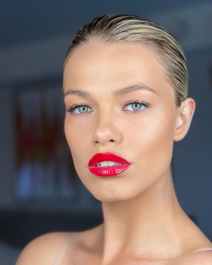 Hailey Clauson