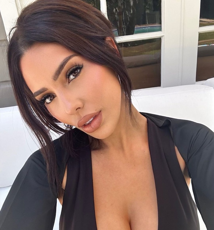 Picture of Paige Woolen