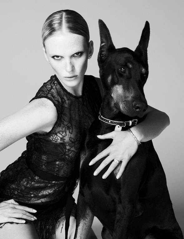 Anne Vyalitsyna Anne Vyalitsyna