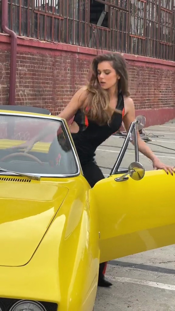 Hailee Steinfeld