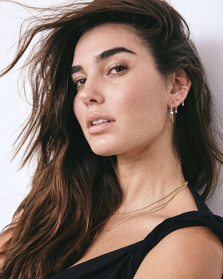 Rachel Vallori Rachel Vallori