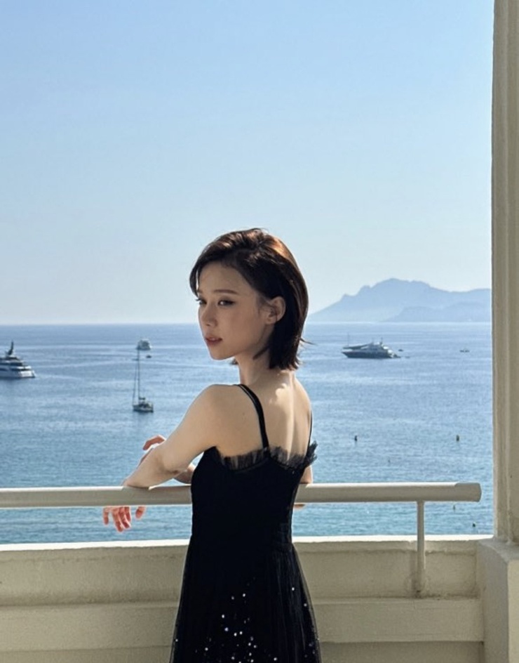 Min-Jeong Kim