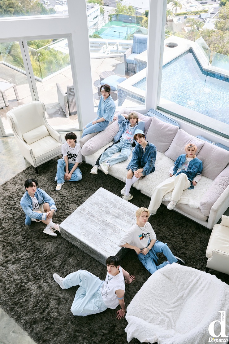 Stray Kids