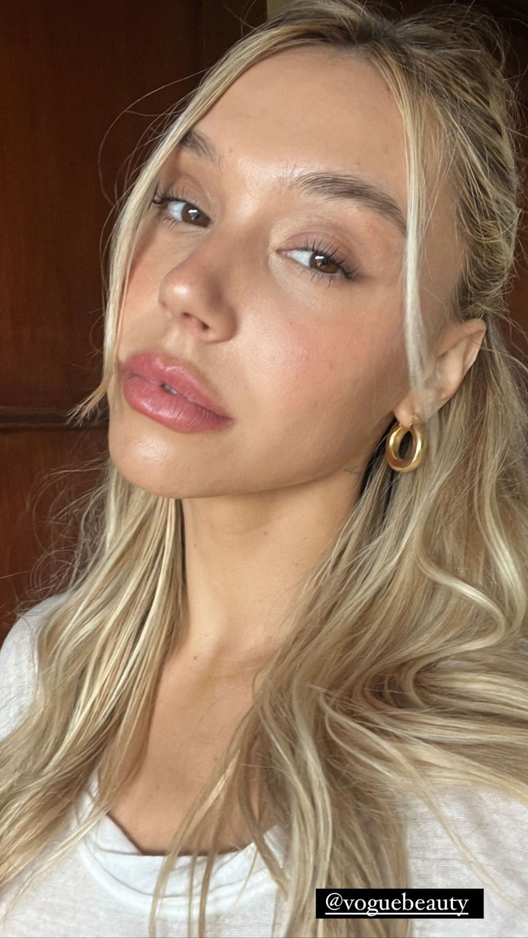 Alexis Ren Alexis Ren