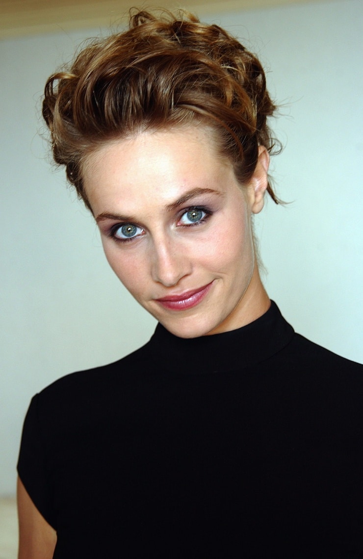 Cécile De France