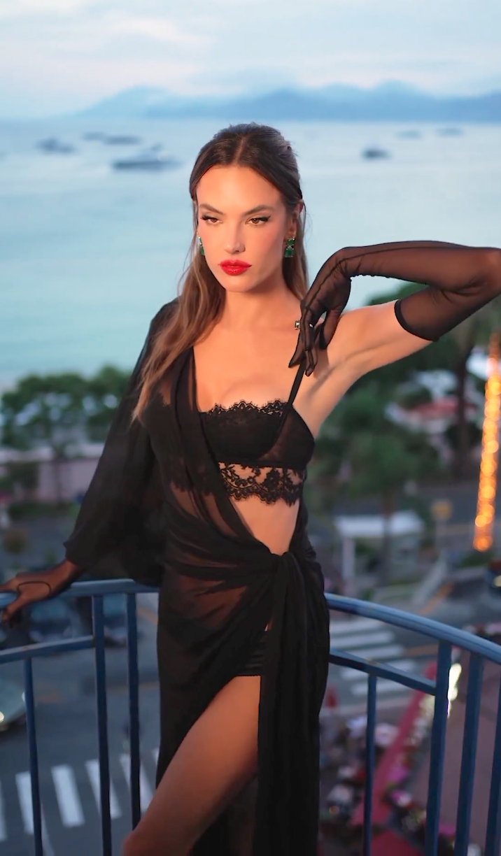Alessandra Ambrosio Alessandra Ambrosio
