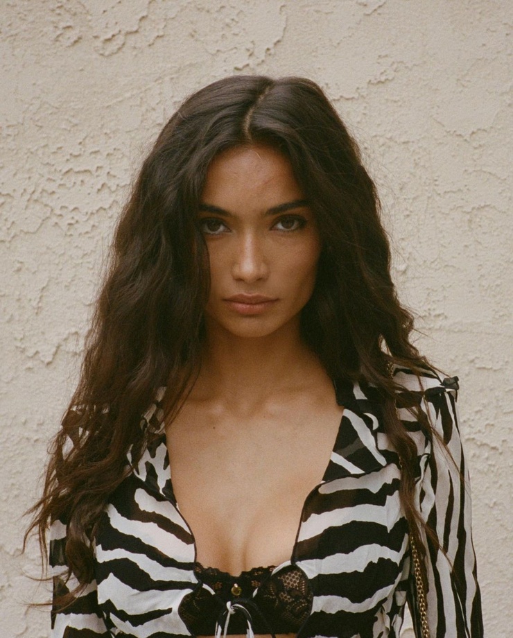 Kelly Gale Kelly Gale