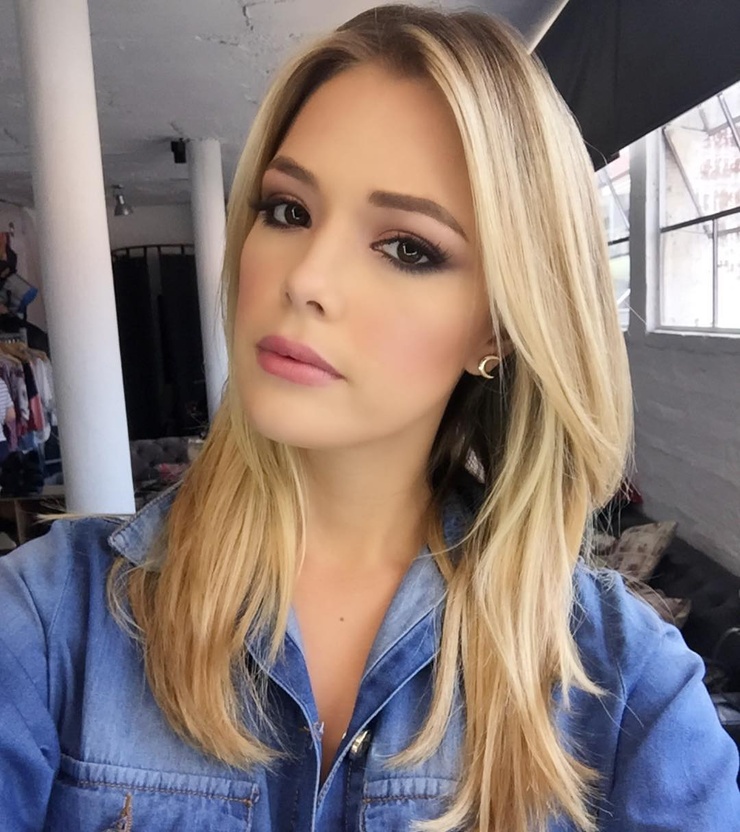 Adriana Ayala