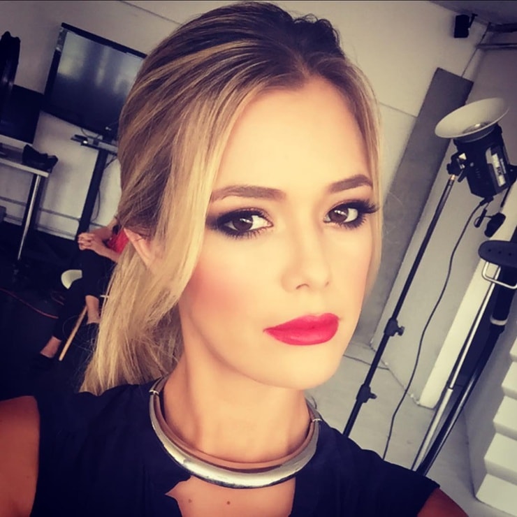 Adriana Ayala