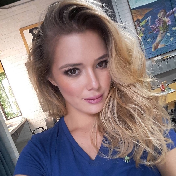 Adriana Ayala