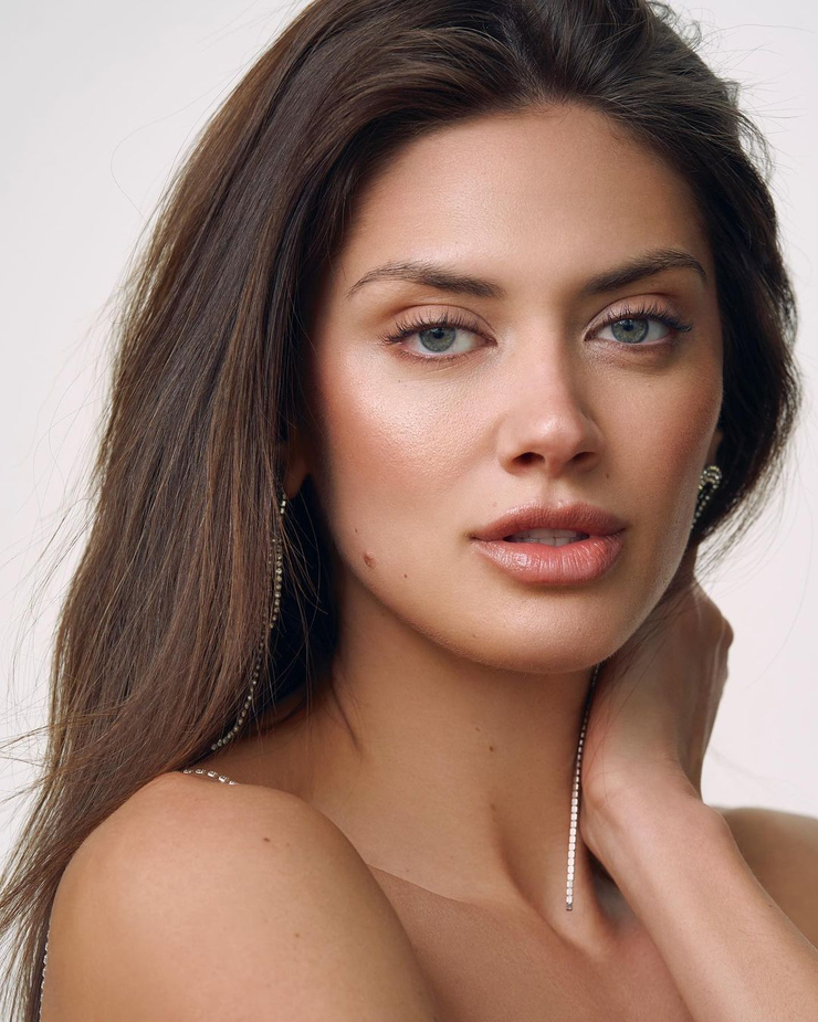 Alana Krutli Alana Krutli