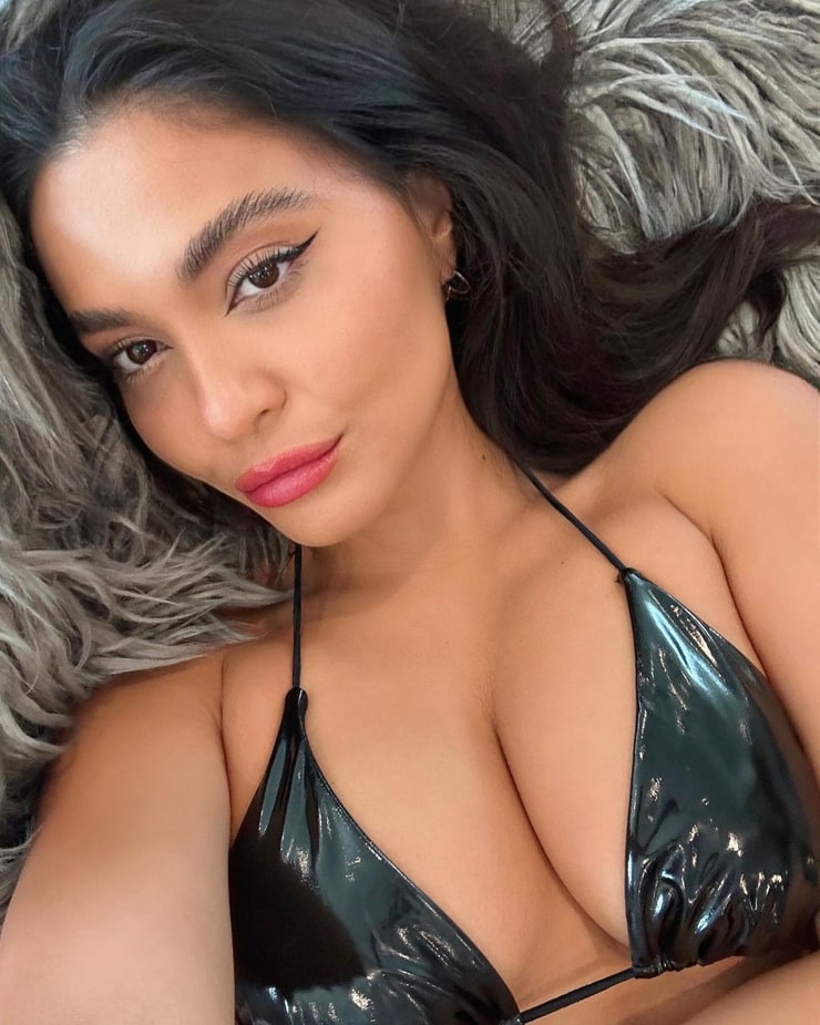 Stella Hudgens