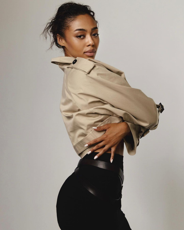 Bella Harris