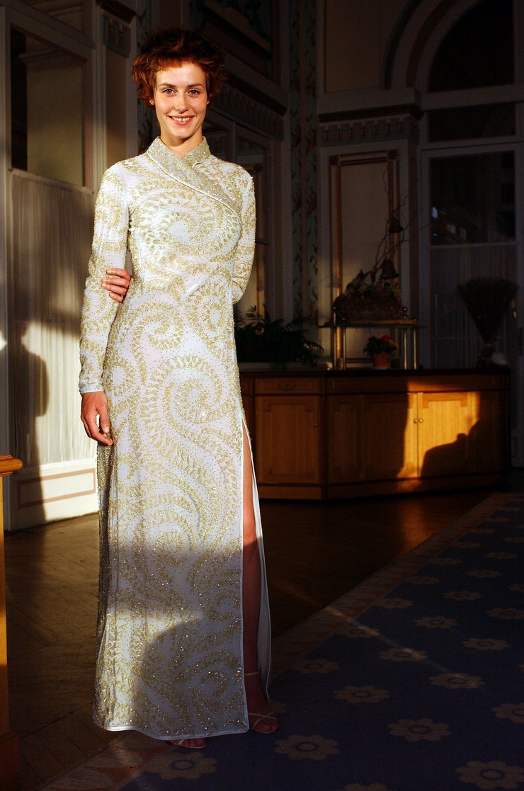Cécile De France