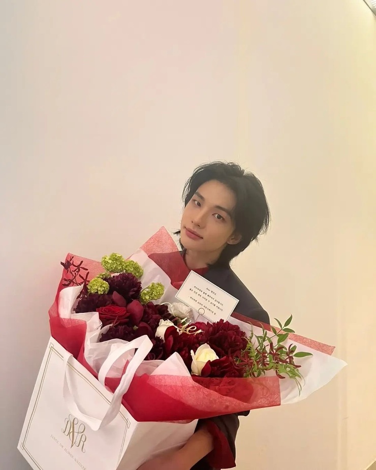 Hyun-Jin Hwang