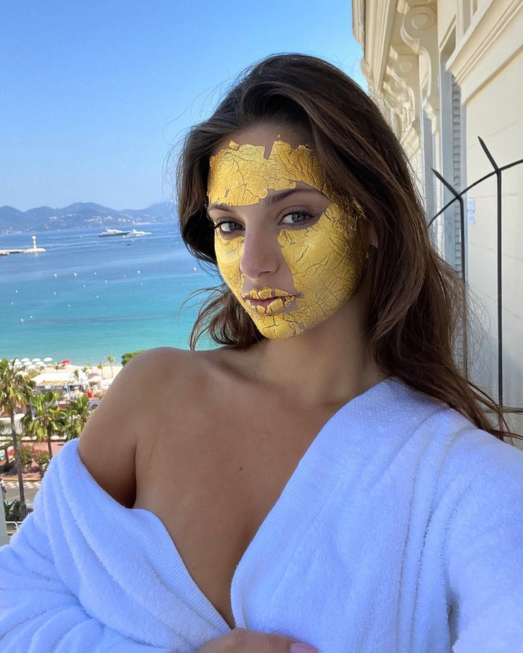 Carina Zavline