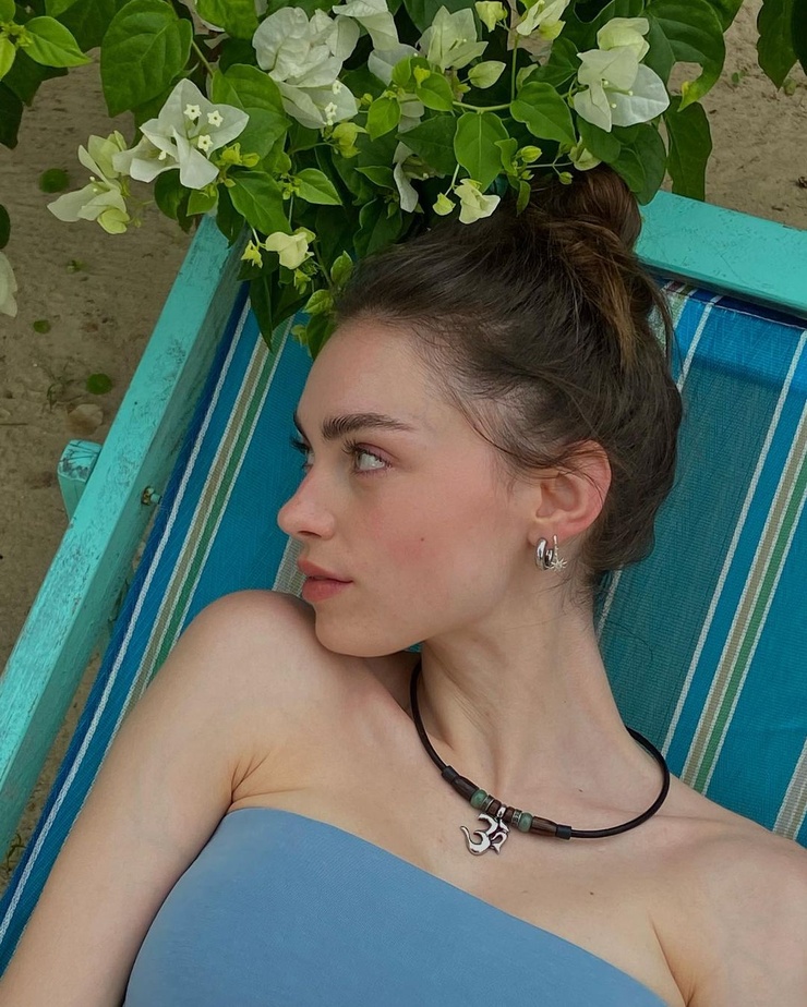Charleen Weiss Charleen Weiss