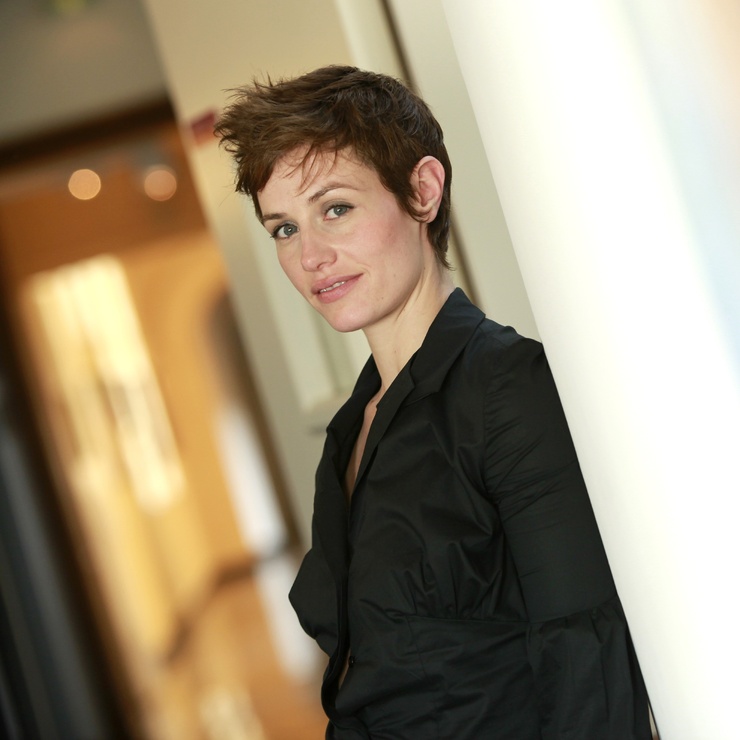 Cécile De France