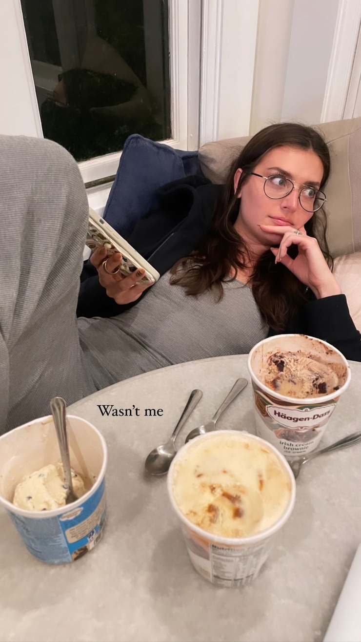 Jessica Clements Jessica Clements