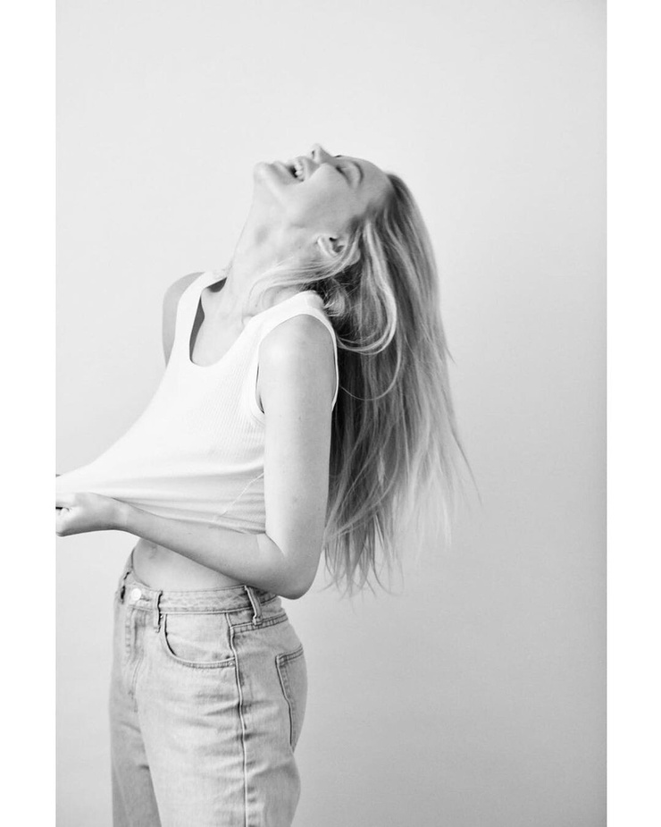 Elly Sharp Elly Sharp