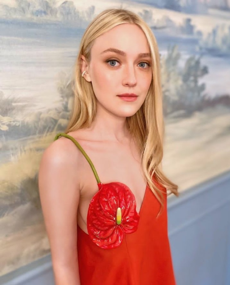 Dakota Fanning Dakota Fanning