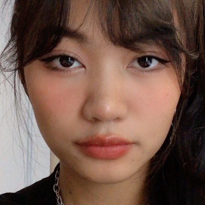 Nhung Hong