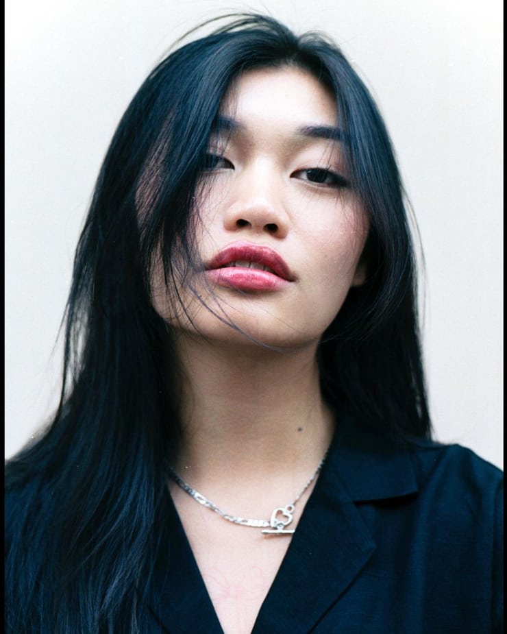 Nhung Hong
