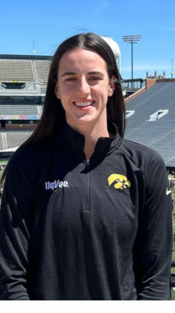 Caitlin Clark (ii)