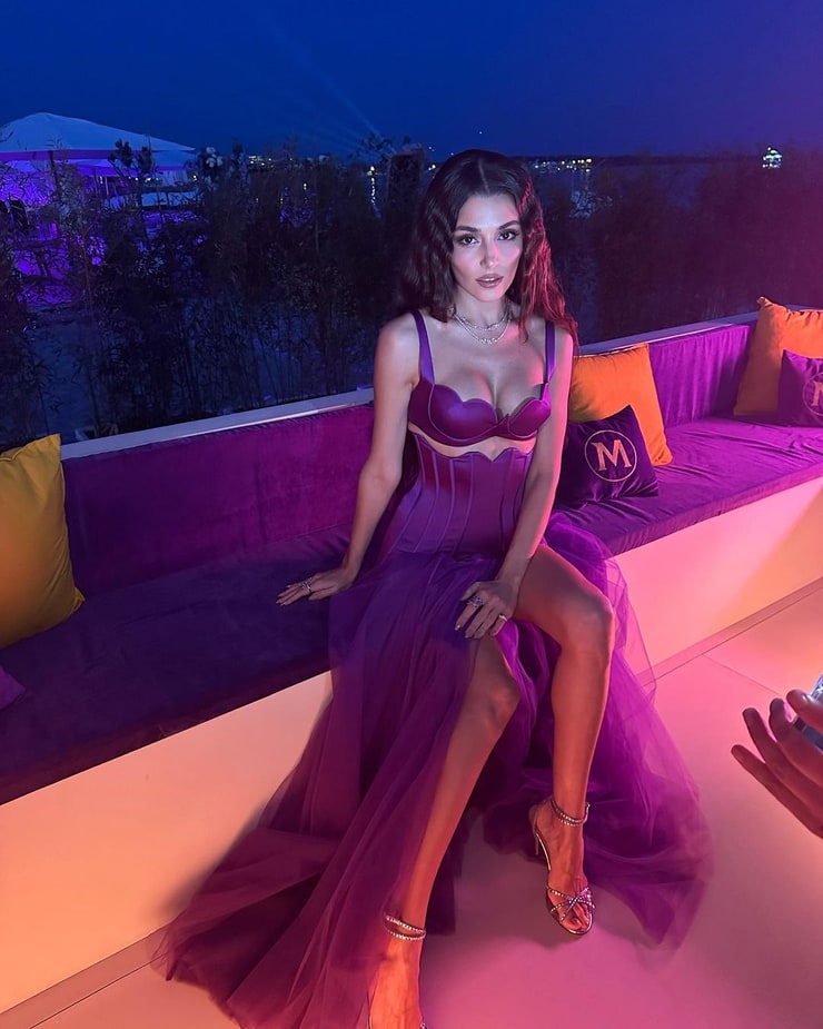 Hande Erçel Hande Erçel