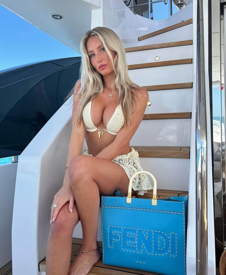 Alix Ashley