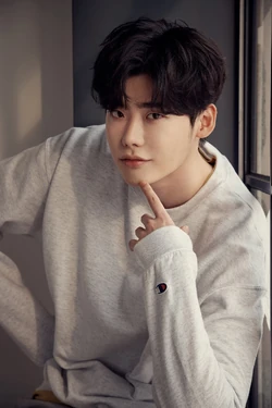 Jong Suk Lee